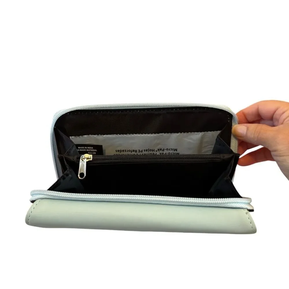 Mundi Sleek Looking Powder Blue Wristlet/Wallet w/ TONS of room for everything